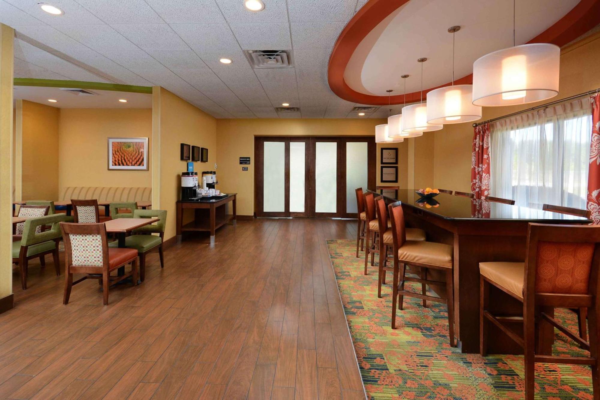 Hampton Inn Fayetteville Fort Bragg Exterior foto