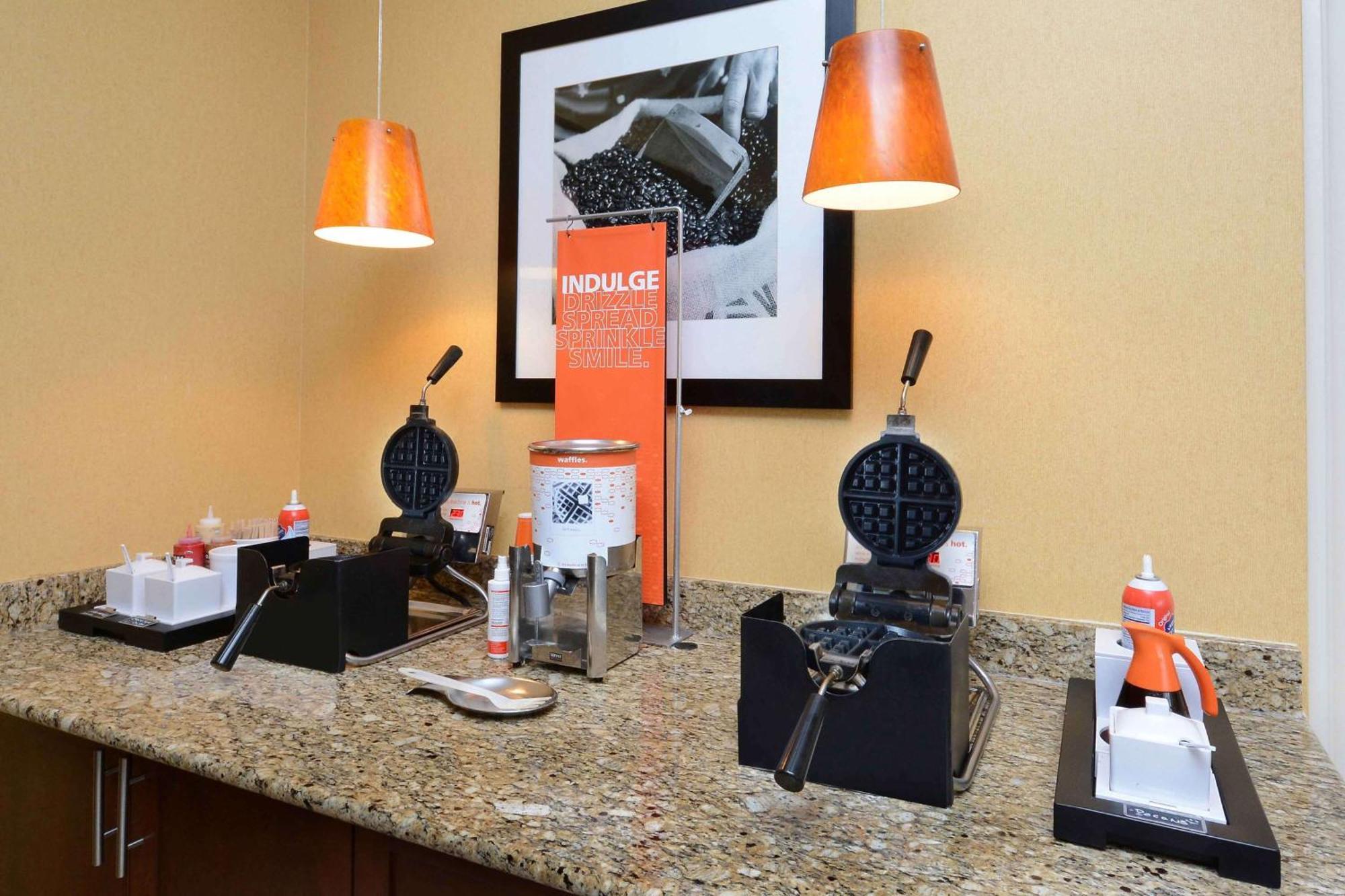 Hampton Inn Fayetteville Fort Bragg Exterior foto